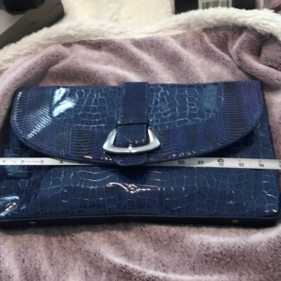NWOT WHBM Oversized Clutch - Picture 4 of 12